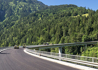 ///   Asphaltierung Brücke Raggal Marul